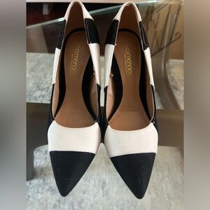 Black and White New York and Company Eva Mendes heals